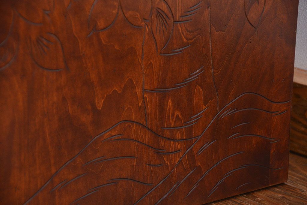 中古、高級品　軽井沢彫り五段小引き出し(2)(チェスト、ナイトテーブル、サイドテーブル)