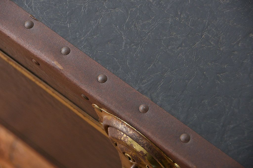 アンティーク雑貨　1980年頃 中古 レトロなデザインの舟トランク(センターテーブル)