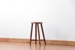 アンティーク家具　アンティーク あめ色の使い込まれたかわいいスツール(丸椅子)