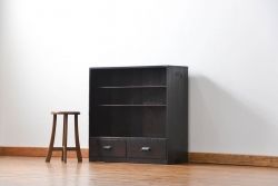 アンティーク家具　アンティーク 使い込まれたアンティーク飾り棚(収納棚)