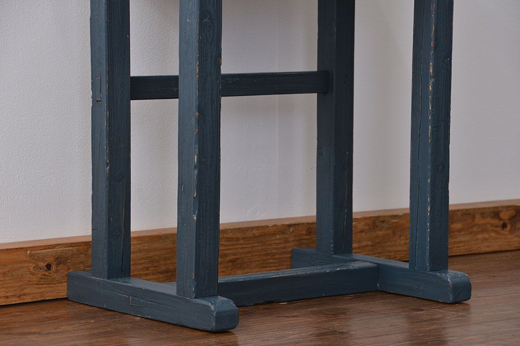 レトロ家具　昭和レトロ アンティークペイント仕上げ　引き出し付き古い小学校の学習机(3)(サイドテーブル、子供用勉強机)