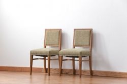 アンティーク家具　アンティーク かわいいデザインのシンプルな椅子2脚セット(2)(イス、チェア)