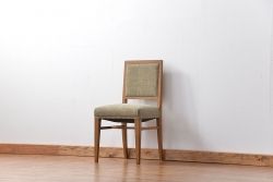 アンティーク家具　アンティーク かわいいデザイン!シンプルな椅子1脚(イス、チェア)