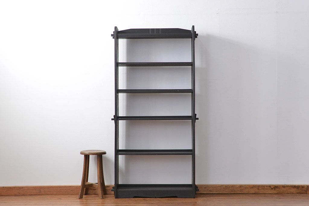 レトロ家具　昭和レトロ ★シックな楔(くさび)式の縦型本棚(飾り棚/ブックシェルフ/陳列棚)