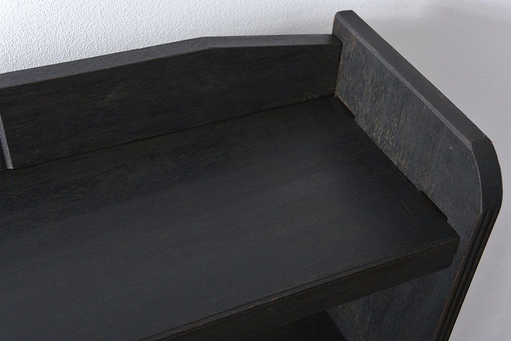 レトロ家具　昭和レトロ ★シックな楔(くさび)式の縦型本棚(飾り棚/ブックシェルフ/陳列棚)