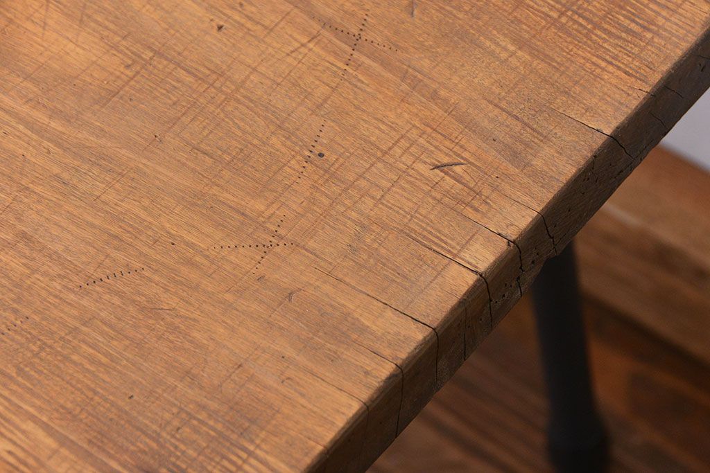 アンティーク家具　アンティーク ☆天板一枚板 使い込まれた古材天板の鉄脚センターテーブル(ベンチ/長椅子)