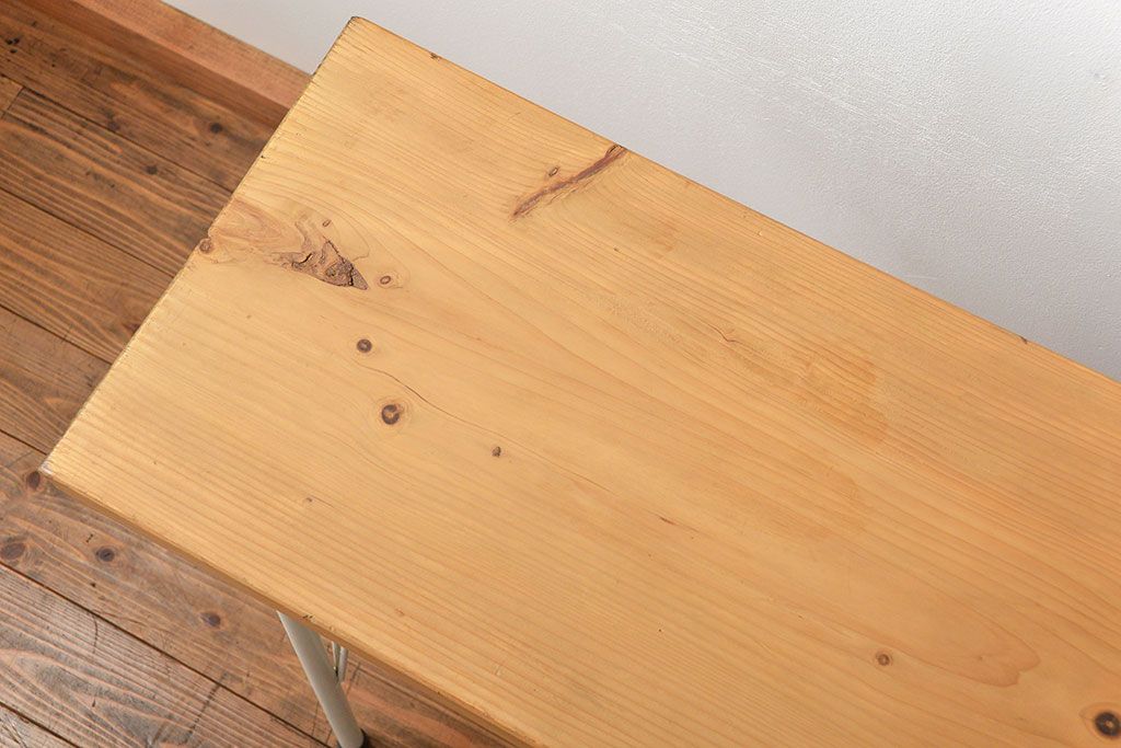 アンティーク家具　アンティーク ☆天板一枚板 使い込まれた古材天板の鉄脚テーブル(7)(デスク/作業台/机)