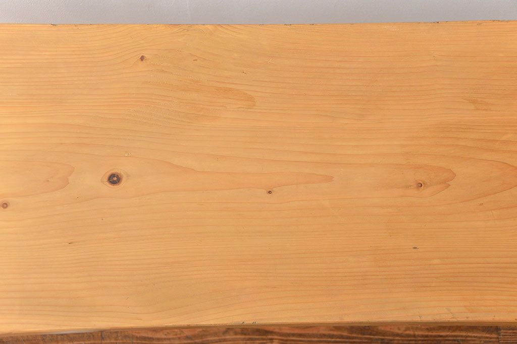 アンティーク家具　アンティーク ☆天板一枚板 使い込まれた古材天板の鉄脚テーブル(7)(デスク/作業台/机)