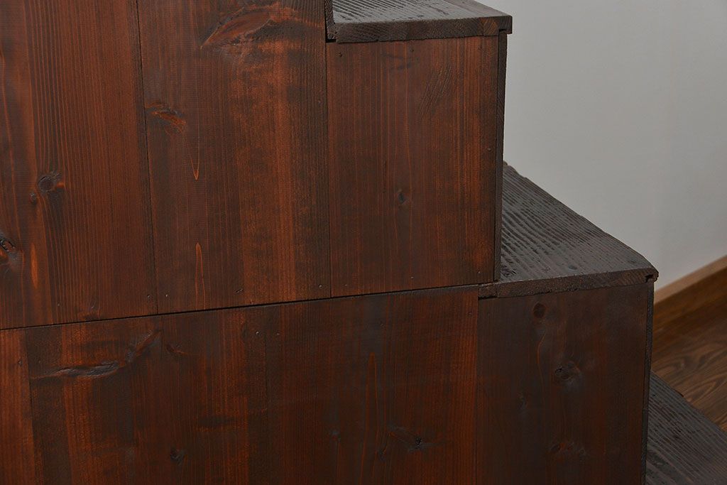 アンティーク家具　古民具・骨董 小振りで上品な二段重ね階段箪笥(箱階段、時代箪笥)