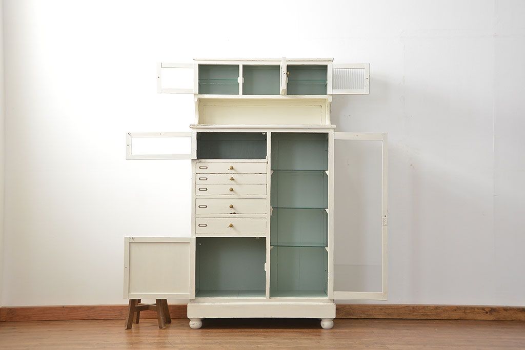 レトロ家具 アンティークペイント レトロな脚付きデンタル