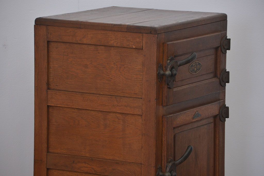 アンティーク家具　アンティーク 古いナラ材の冷蔵庫(収納棚/木製)