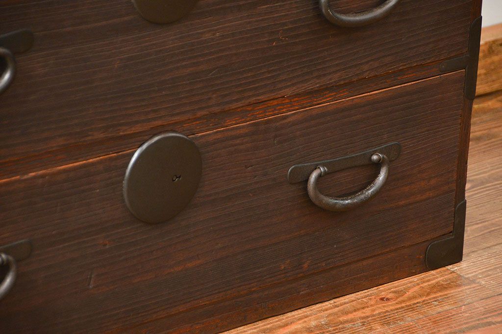 アンティーク家具　アンティーク 味わい深い二段重ね時代箪笥(たんす、タンス)