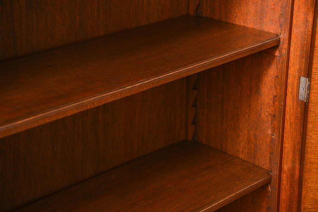 レトロ家具　アンティーク レトロでモダンなミッドセンチュリーブックケース(本箱、本棚、収納棚)