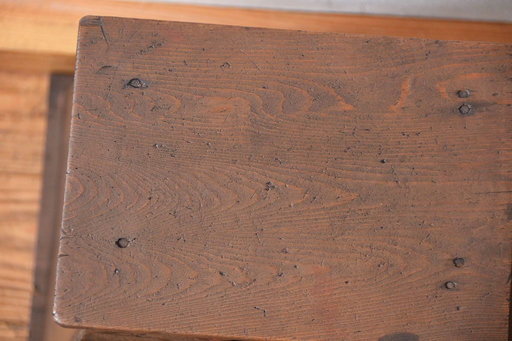 アンティーク レトロな古い木の踏み台(ステップ)
