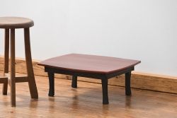 レトロ家具　古い木のレトロな朱塗り小さなちゃぶ台(テーブル、机)
