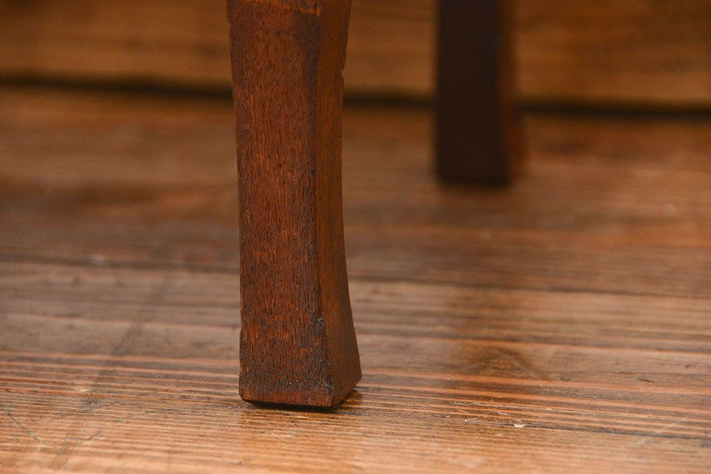 アンティーク家具　アンティーク 古い栓材の小さな変わり型ちゃぶ台(テーブル、机)