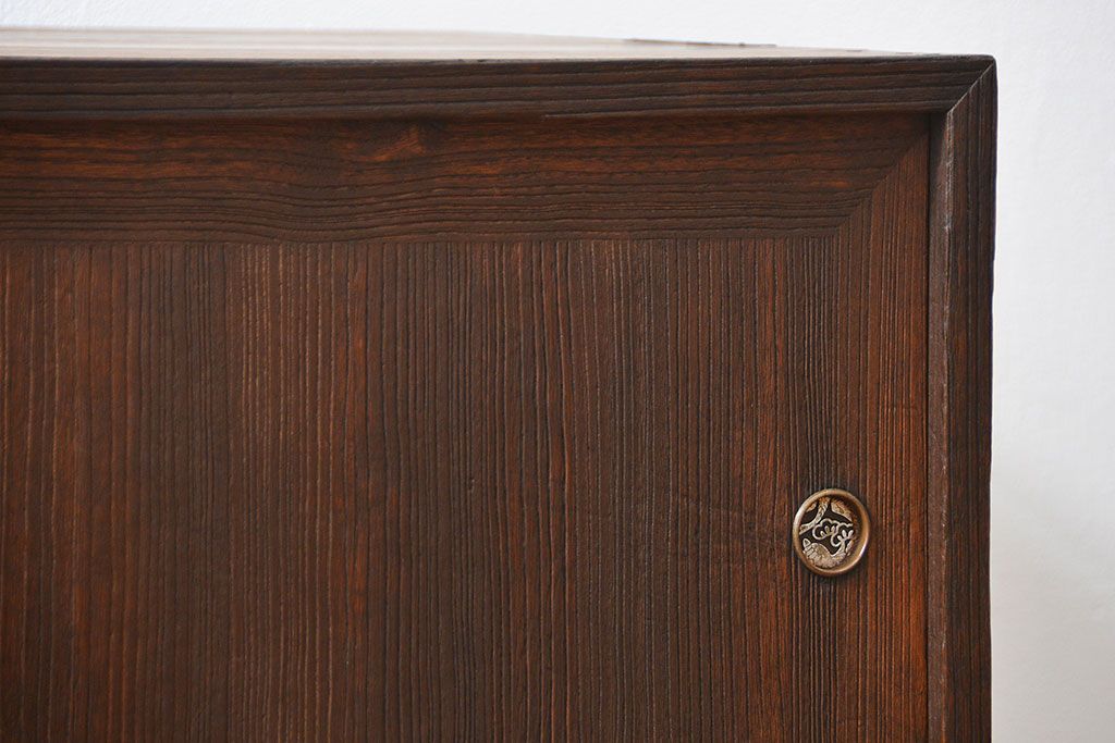 レトロ家具　昭和レトロ 古い木のシンプルな脚付きローボード(収納棚)