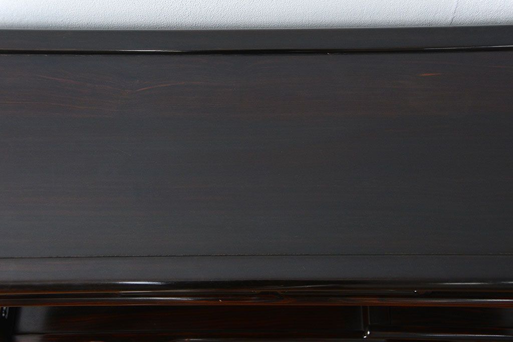 アンティーク家具　古民具・骨董 黒檀材の重厚な飾り棚(欠損有り)(茶棚、時代箪笥)　