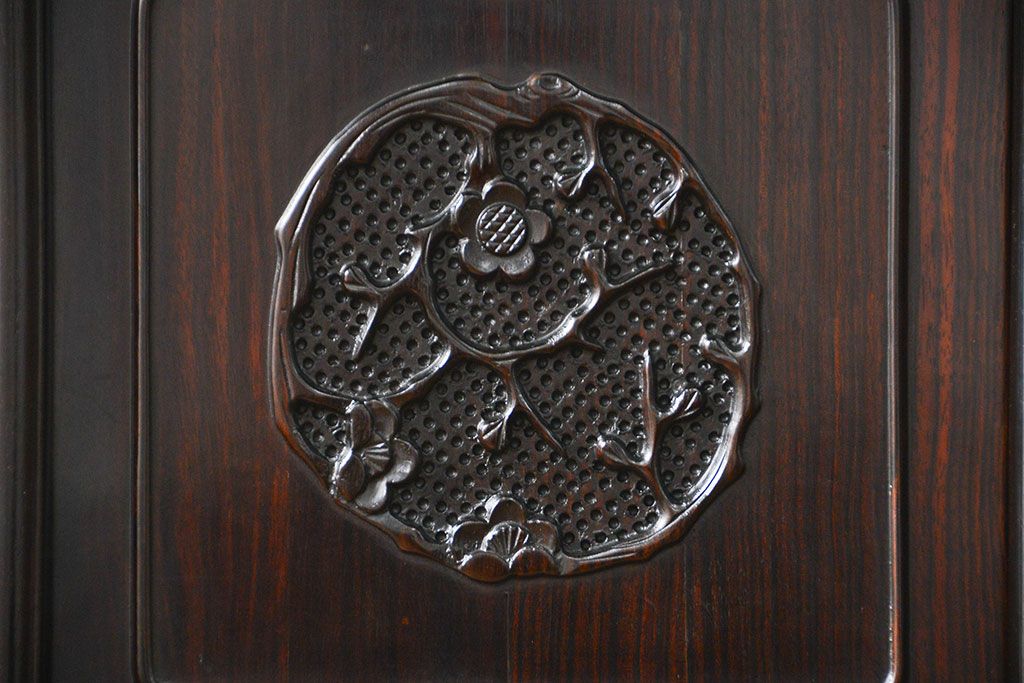 アンティーク家具　古民具・骨董 黒檀材の重厚な飾り棚(欠損有り)(茶棚、時代箪笥)　