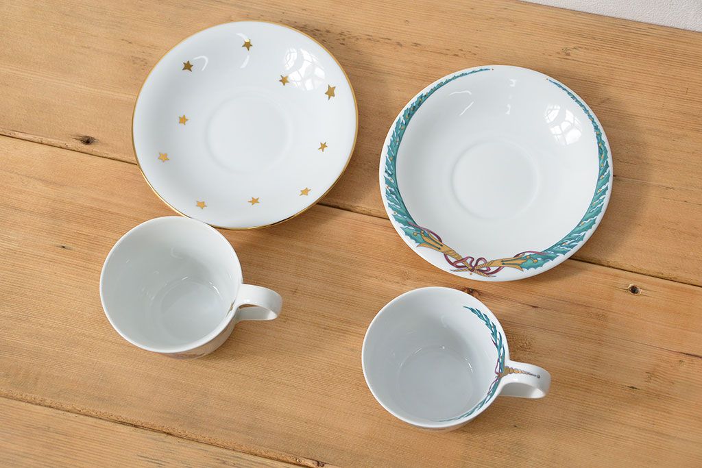 アンティーク雑貨　中古 ロイヤルコペンハーゲン(Royal Copenhagen) ジングルベル　カップ&ソーサー2客