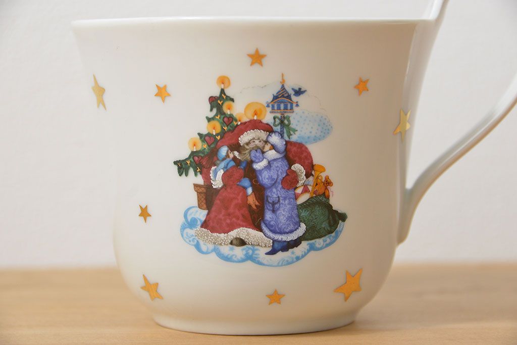 アンティーク雑貨　中古 ロイヤルコペンハーゲン(Royal Copenhagen) ジングルベル　カップ&ソーサー2客