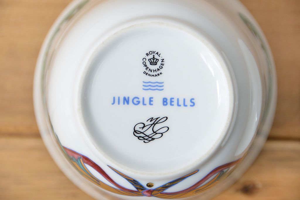 アンティーク雑貨　中古 ロイヤルコペンハーゲン(Royal Copenhagen) ジングルベル　カップ&ソーサー2客