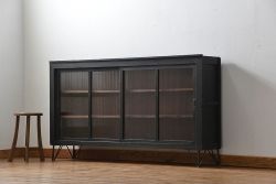 アンティーク家具　アンティークペイント　モールガラス入り 鉄脚収納棚(ガラスケース、飾り棚、キャビネット)