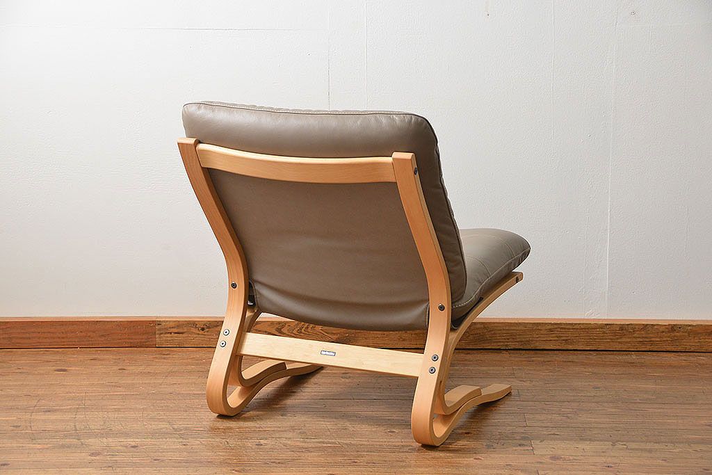 中古 展示・美品　カリモク　レトロモダン　WDモデル革張りソファー(1) 定価約12万円