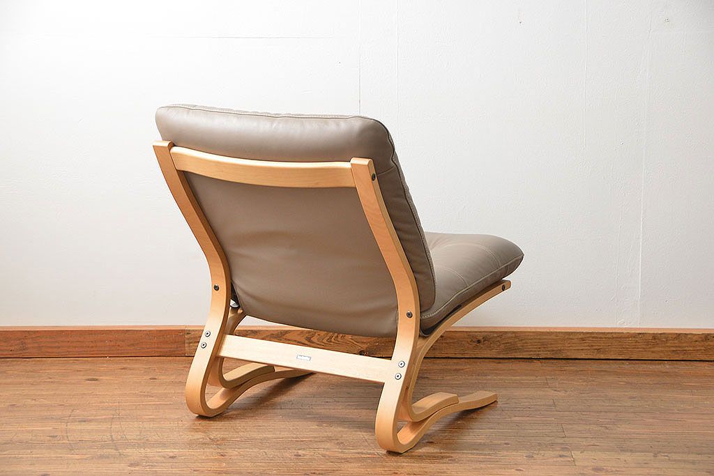 中古 展示・美品　カリモク　レトロモダン　WDモデル革張りソファー(2) 定価約12万円