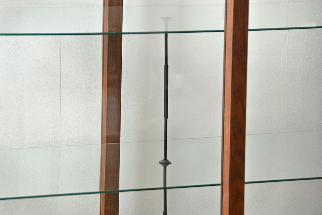 アンティーク家具　アンティーク 特大!古いタモ材　両面開きの上質なガラスケース(ショーケース、飾り棚、陳列棚)