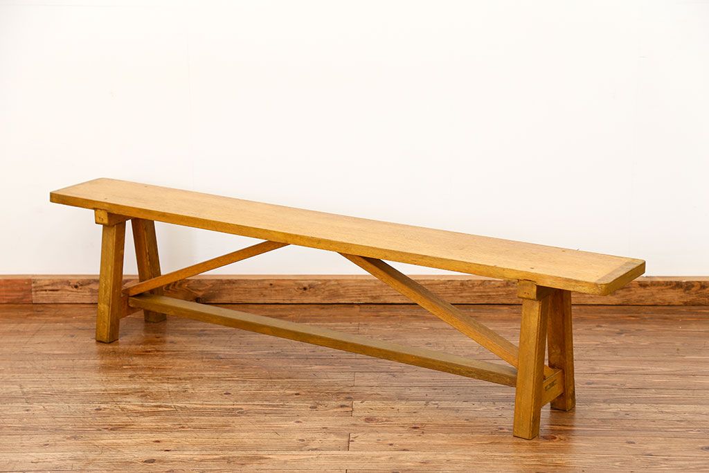 レトロ家具　昭和レトロ 古い木の長椅子(1)(ベンチ、長イス)