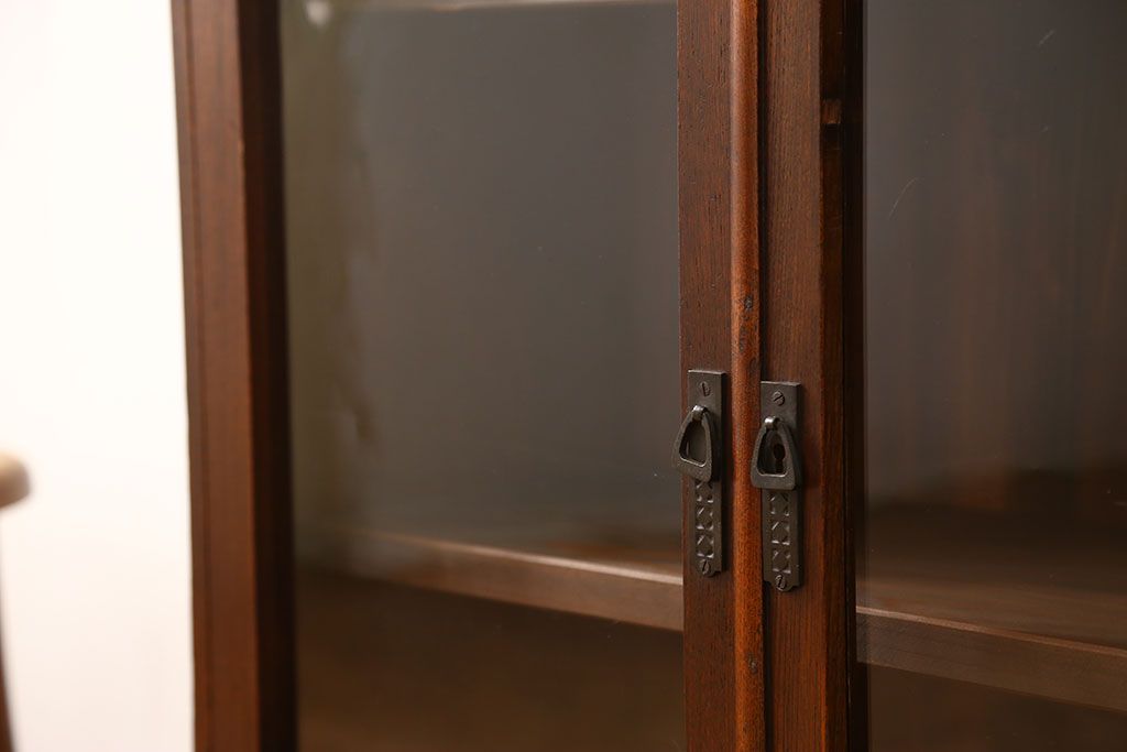 アンティーク家具　アンティーク 古い栓材の象嵌入り本箱(ブックケース、本棚)