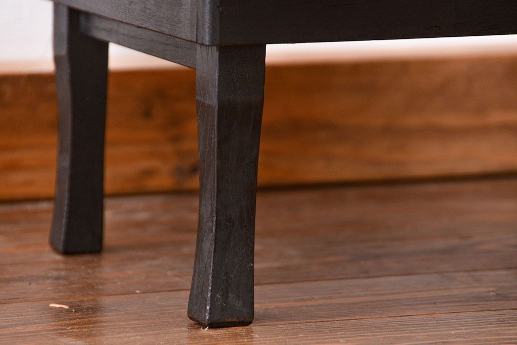 レトロ家具　昭和レトロ 古い木のシックで小振りな丸型ちゃぶ台(テーブル、机)
