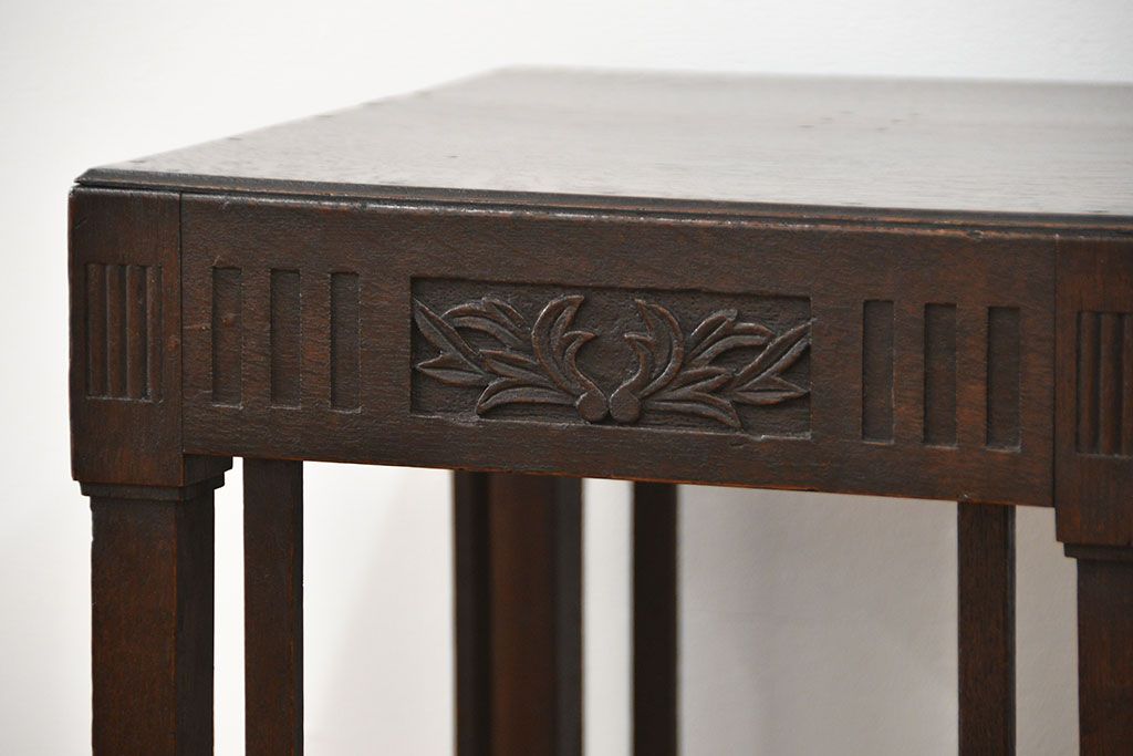 アンティーク雑貨　大正ロマン 古いナラ材の小振りで上品な花台(サイドテーブル)