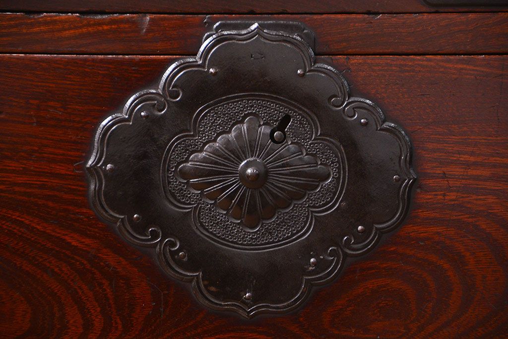 アンティーク家具　古民具・骨董 上手物!漆のキレイな前面欅材玉杢 二段重ね仙台箪笥