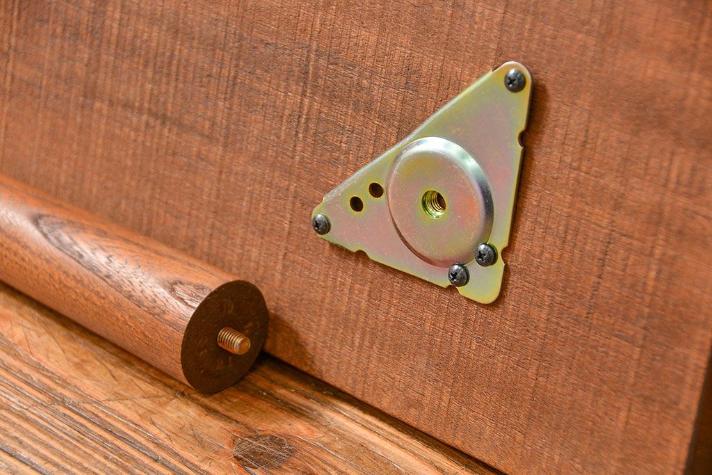 レトロ家具　アンティーク 天板一枚板!古材を使ったレトロなスクエア型センターテーブル(小)(1)