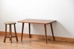 レトロ家具　ラフジュ工房オリジナル 天板一枚板!古材を使ったレトロなスクエア型センターテーブル(小)(2)
