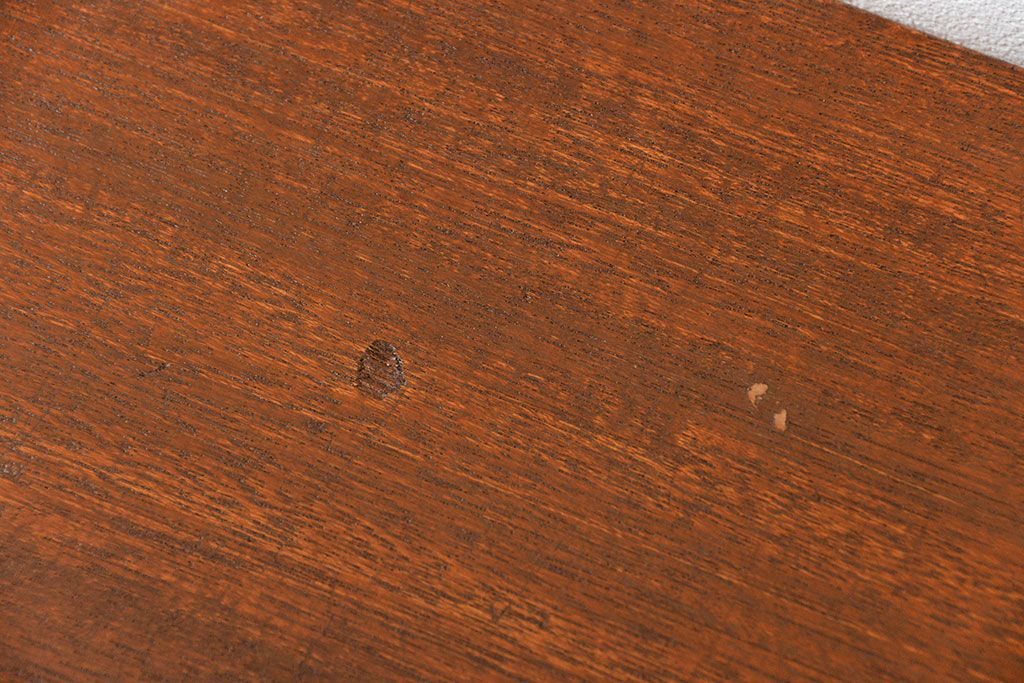 レトロ家具　ラフジュ工房オリジナル 天板一枚板!古材を使ったレトロなスクエア型センターテーブル(小)(2)