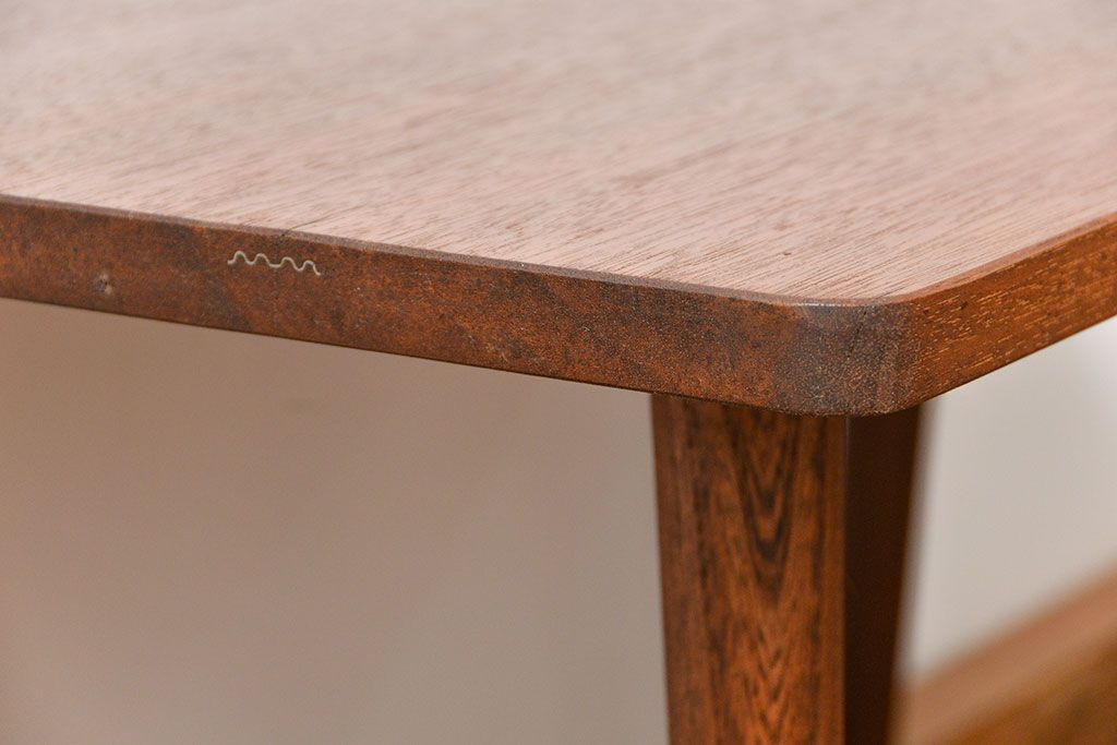レトロ家具　ラフジュ工房オリジナル 天板一枚板!古材を使ったレトロなスクエア型センターテーブル(小)(2)
