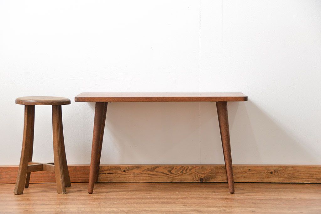 レトロ家具　昭和レトロ 天板一枚板!古材を使ったレトロなスクエア型アンティークセンターテーブル