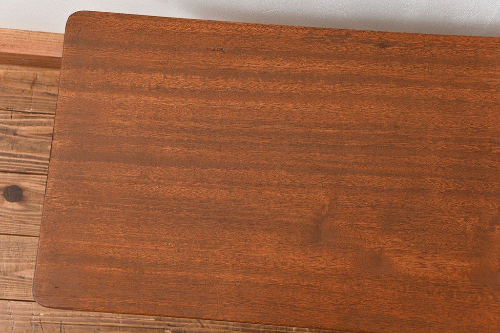 レトロ家具　昭和レトロ 天板一枚板!古材を使ったレトロなスクエア型アンティークセンターテーブル