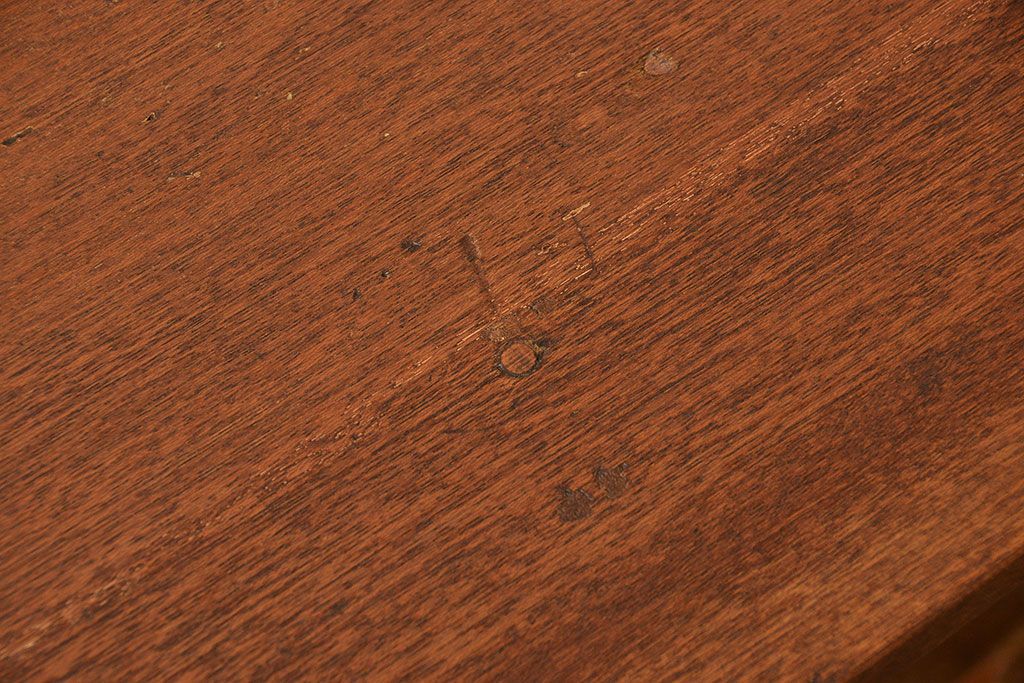 レトロ家具　昭和レトロ 天板一枚板!古材を使った緩やか曲線のセンターテーブル(2)