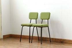 レトロ家具　昭和レトロ ファブリック座面の鉄脚チェア2脚セット(2)(イス、椅子)