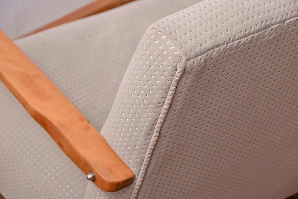 レトロ家具　昭和レトロ 座面張り替え済み　シンプルなアンティークソファ