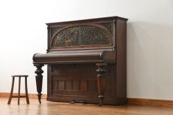 アンティーク雑貨　ジャンク品　かわいいデザインのアンティークオルガン