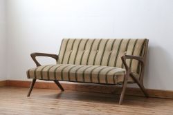 レトロ家具　昭和レトロ 1960年代　ミッドセンチュリー レトロな2人掛けソファ