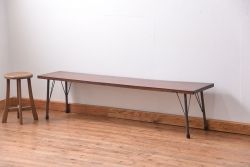 アンティーク家具　アンティーク 天板一枚板　使い込まれた古材天板の鉄脚センターテーブル(3)