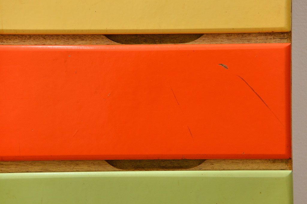 レトロ家具　昭和レトロ 1970年代　ポップなカラーチェスト(ドロワー、引き出し、タンス)