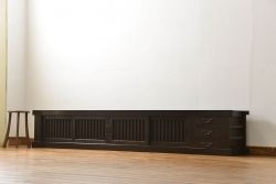 アンティーク家具　古民具・骨董 特大!九尺幅　重厚な水屋箪笥ローボード(2)(ローチェスト、テレビボード、テレビ台、キャビネット、収納棚)
