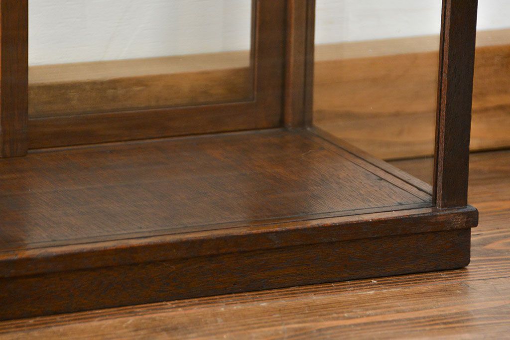 アンティーク家具　アンティーク 小さな卓上ガラスケース(1) (ショーケース、飾り棚)
